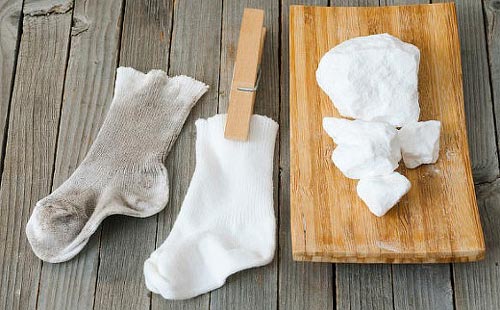 White and dirty sock: what&#39;s the difference in washing?