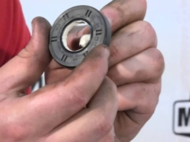 Oil seal for a washing machine - how to replace and how to lubricate it