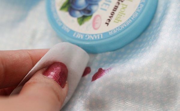 How to remove gel polish from clothes