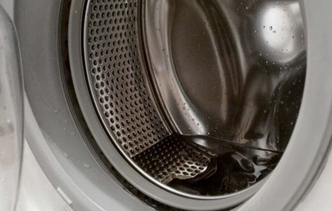 Что делать если в барабане стиральной машинки остается вода после стирки вещей