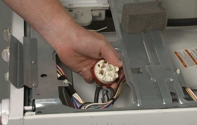 Water level sensor in a Bosch washing machine