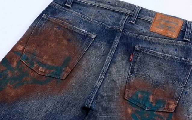 Jeans in rust