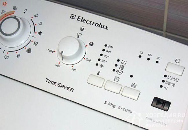 Photo of the control panel of the Electrolux EWB105205W model