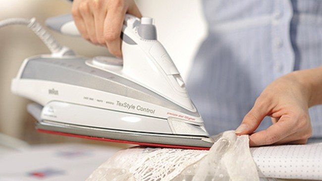 Ironing tulle curtains