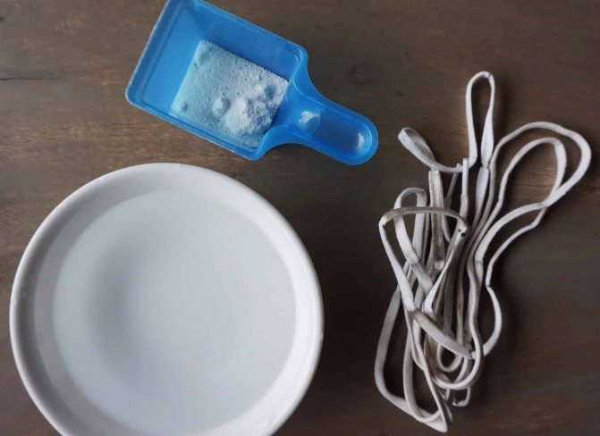 how to wash white laces