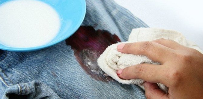 How to Remove Dried Blood and Stains: Home Remedies and Tips