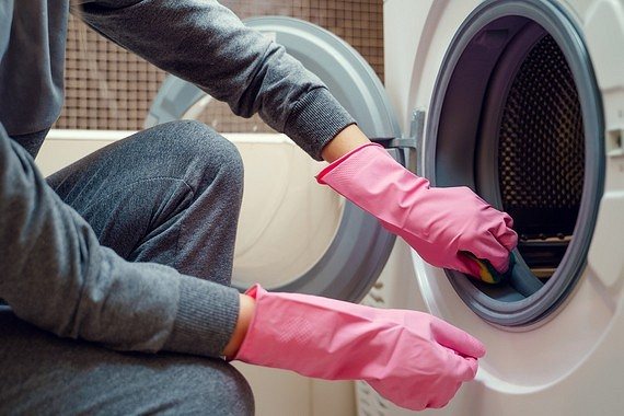 How to clean a washing machine at home