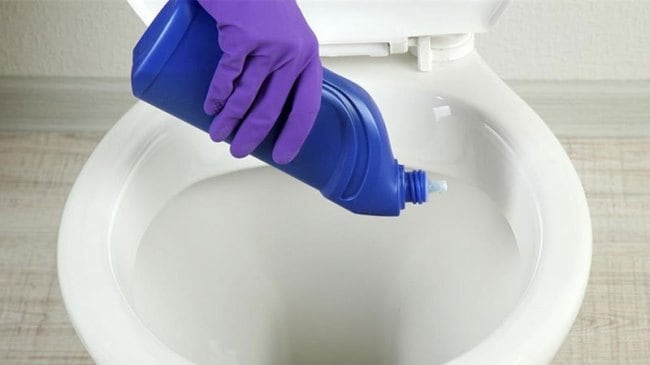 How to clean a washing machine drain hose
