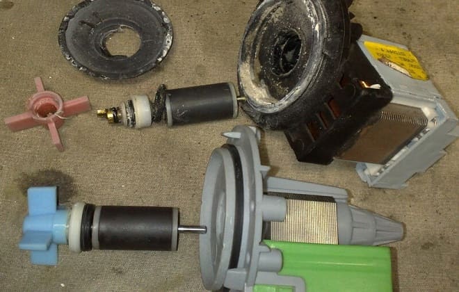 How to disassemble the washing machine pump