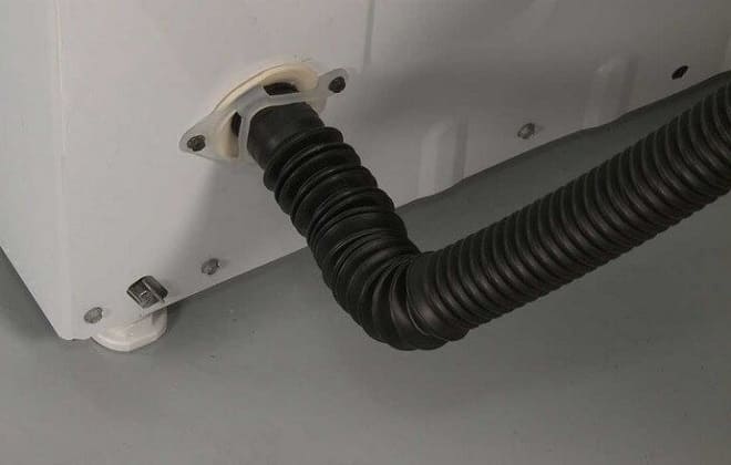 How to remove an old drain hose