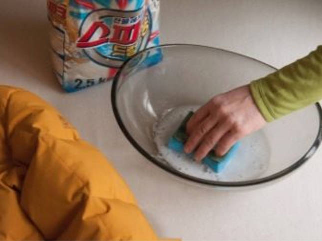 How to wash a jacket with padding polyester: in a washing machine, by hand