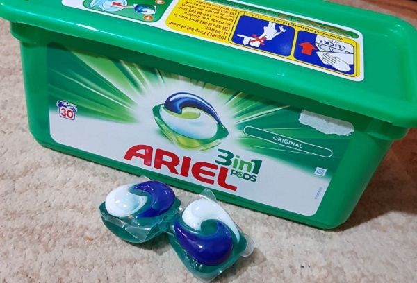 Ariel capsules