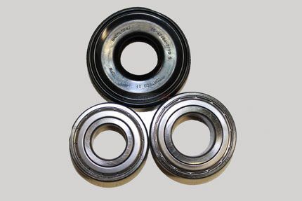 Classic set of bearings and seal
