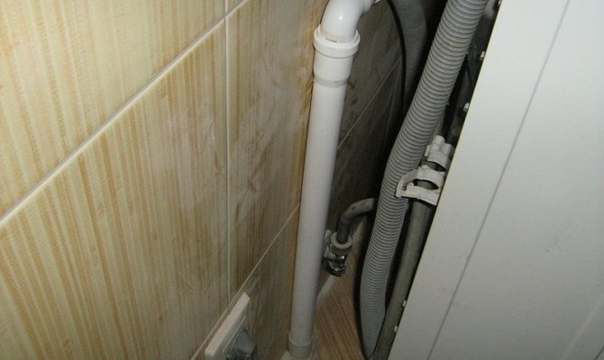 When does the drain hose need to be replaced?