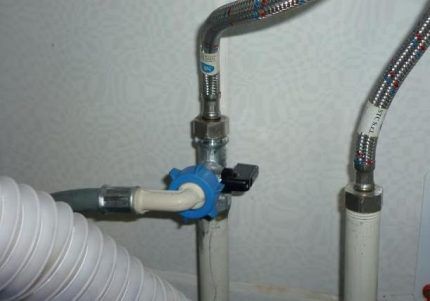 Dishwasher tap