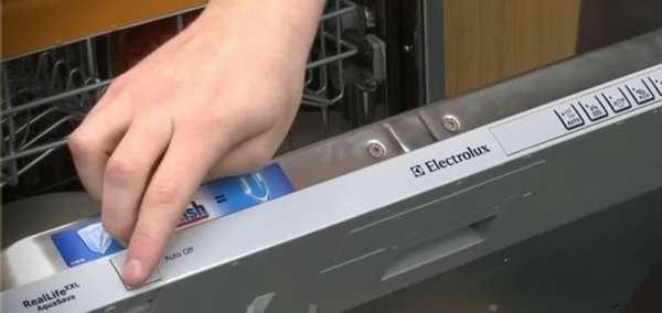 Error I30 in the Electrolux dishwasher