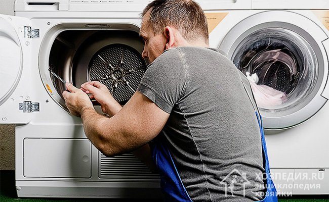 The main causes of breakdowns of Zanussi washing machines are violation of operating rules and hard water in the water supply.