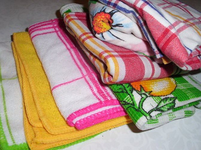 Removing mold from colored clothes and towels without losing color is quite difficult.