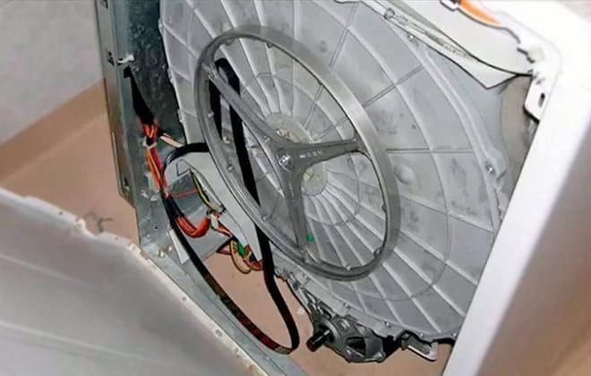 Why did the belt on the washing machine come off?