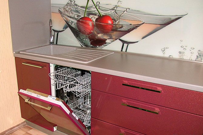Dishwasher with furniture front