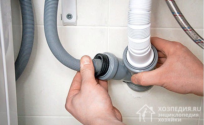Damage to the drain hose and its incorrect connection are the most common causes of the LE error.