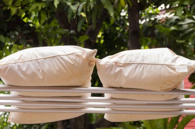 Proper drying of pillows
