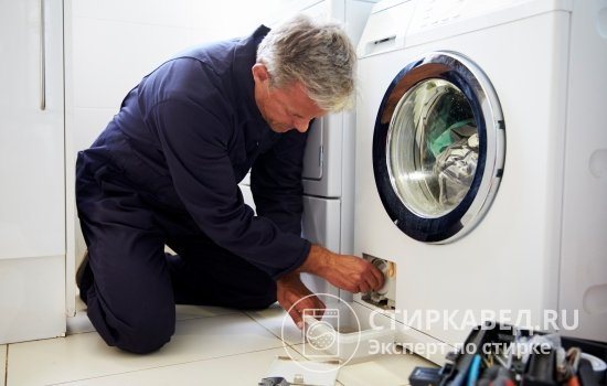 Before repairing the drain system, you must manually drain the remaining water from the washing machine.