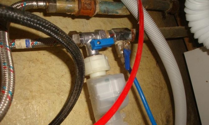check the correct connection to the water supply