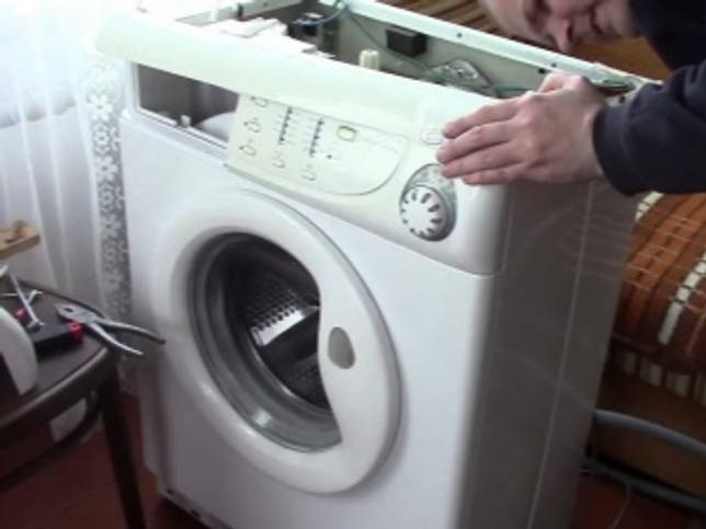 Interpretation of error E40 on the Electrolux washing machine: causes of malfunction, solutions