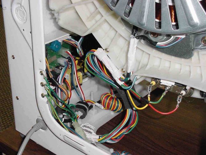Electrical repair in LG washing machine