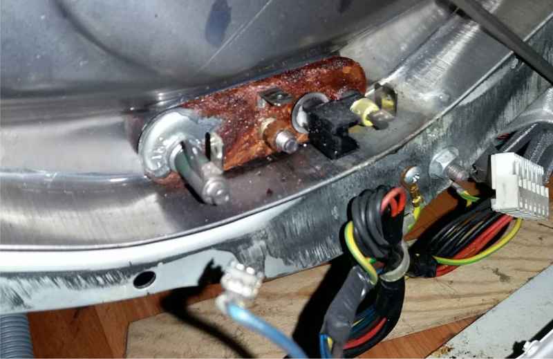 Condition of the wires in the Indesit washing machine