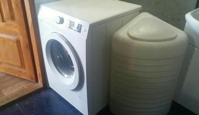 Washing machine with factory water tank