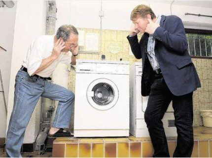 The washing machine is knocking