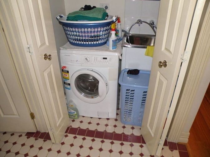Washing machine in the pantry
