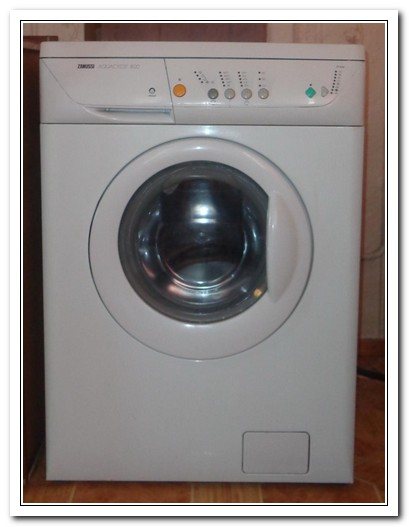 Washing machine Zanussi 1000