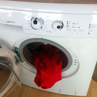The washing machine is stuck