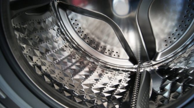 Стучит барабан в стиральной машине: причины стука и шума при вращении при стирке. Почему болтается барабан и гремит?