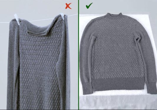 Тяжелые вещи и шерстяные свитера — не отжимать руками и не вешать, чтобы не растянулись. Разложите их на полотенце на горизонтальную поверхность.
