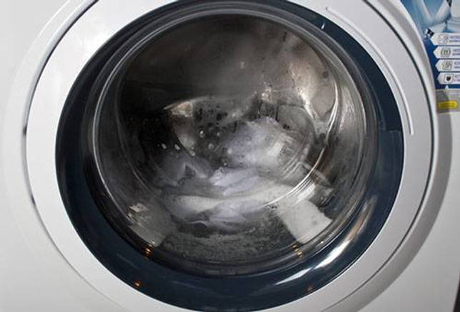 Items in the washing machine drum