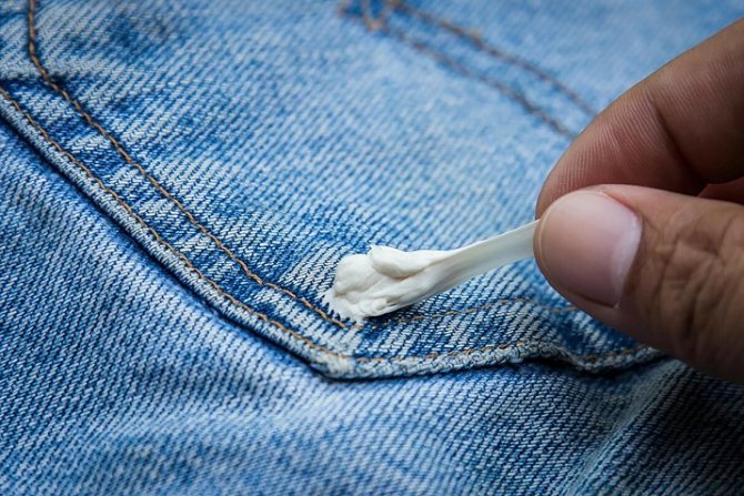 Chewing gum on jeans